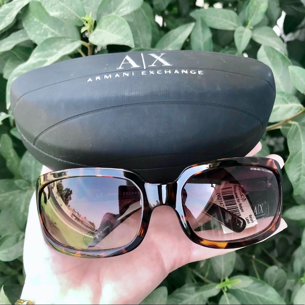 Armani Exchange Sunnies 🕶